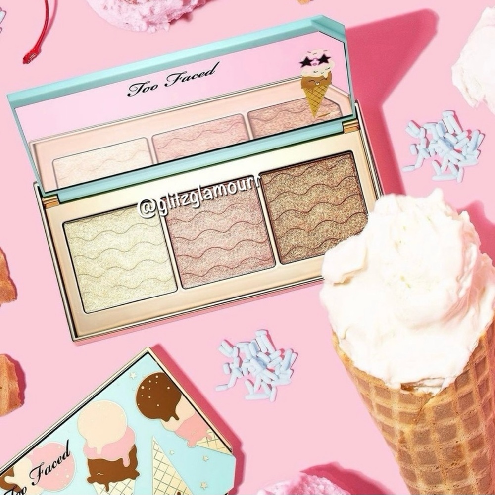 🍦Too Faced Triple Scoop Hyper-Reflective Highlighting Palette🍦